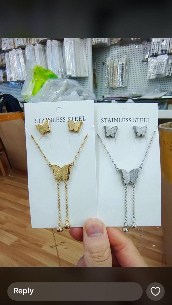 butterfly design necklace and earrings set