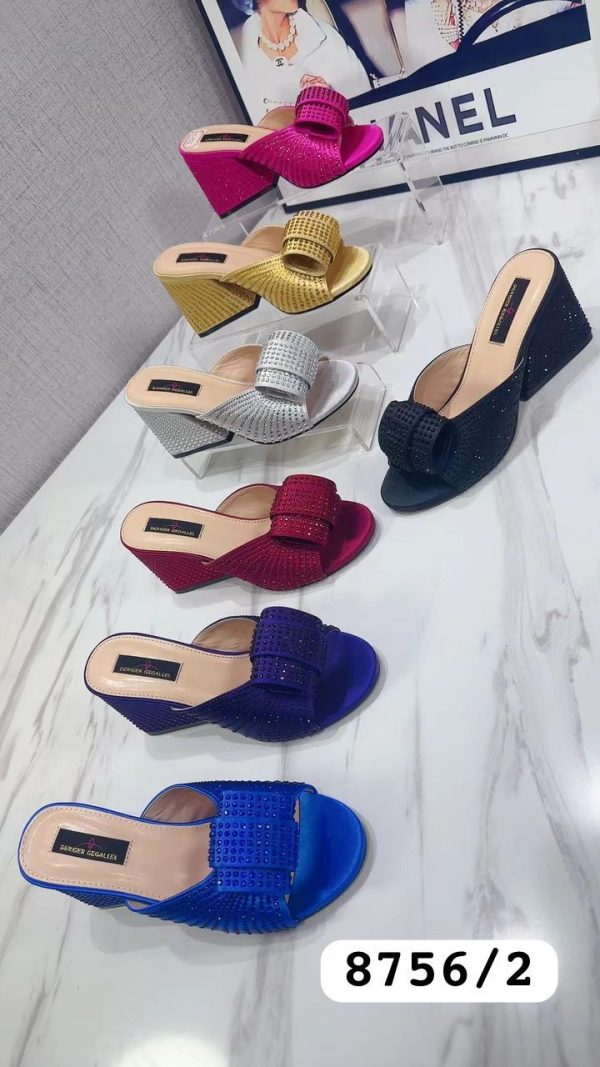 WEDGE HEELS