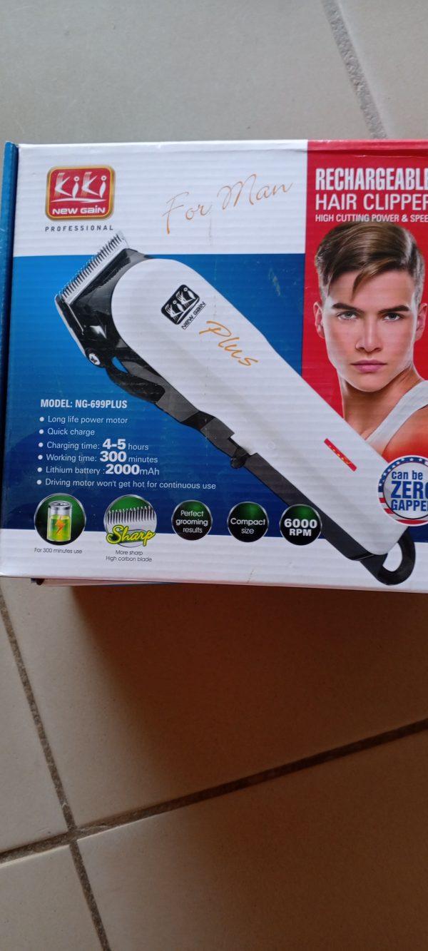 Rechargeable hair clippers