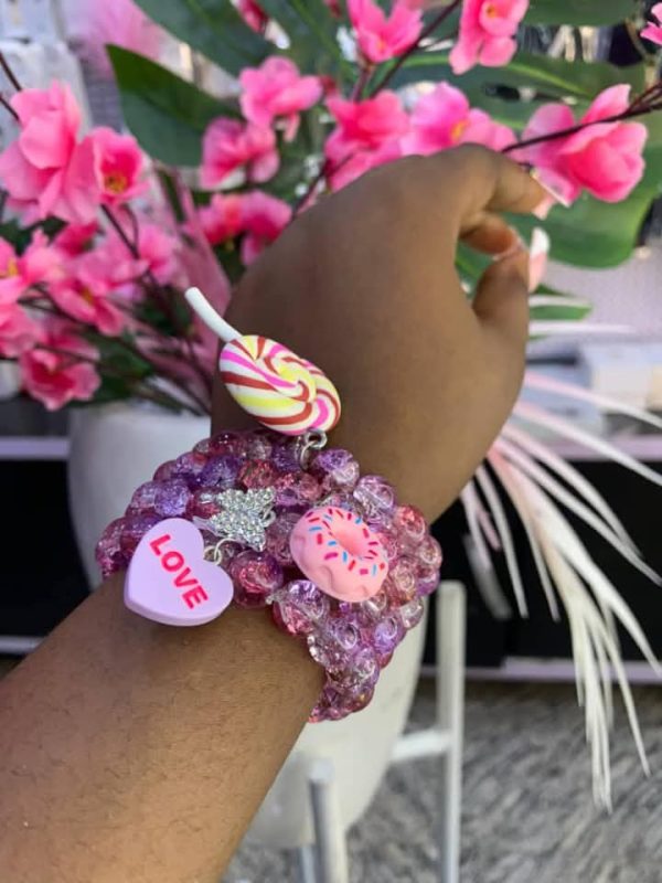 BRACELET