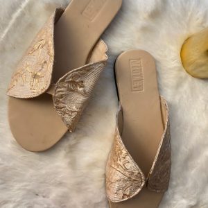 LADIES SLIPPERS