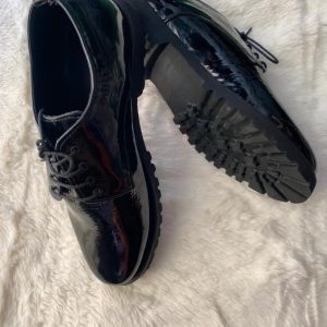 Cooperate shoe
