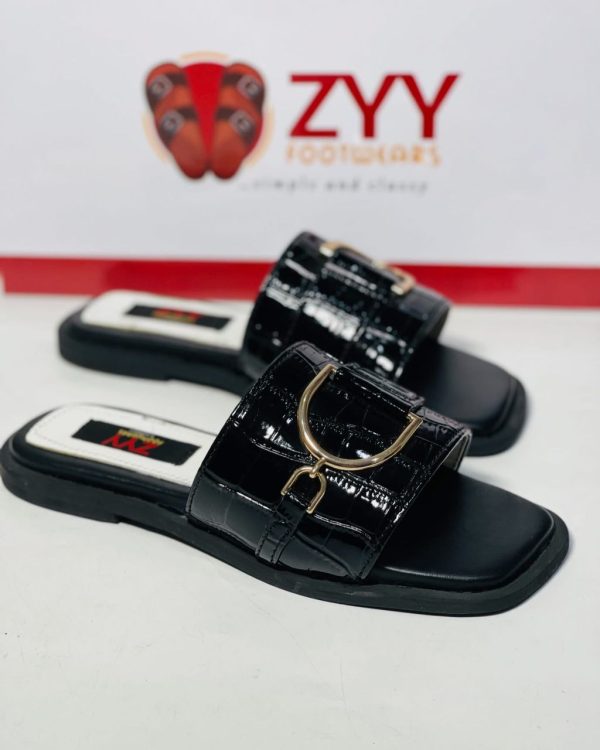 Simple and classy  ladies slippers