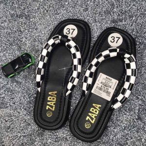 Ladies slippers