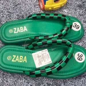 Ladies slippers