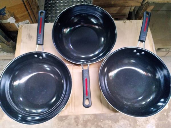 NONSTICK FRY PAN