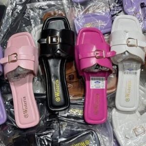 Jelly slippers