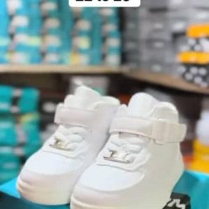 White stock leather sneakers